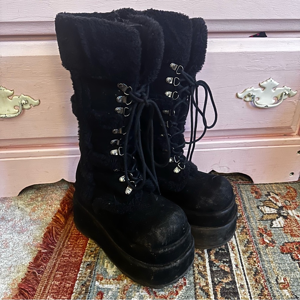 demonia cubby 311 fur platforms